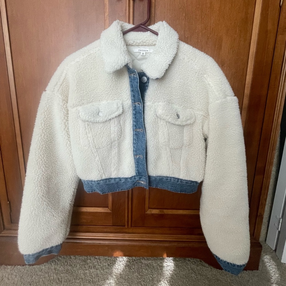 Pacsun Cropped Sherpa and denim jacket